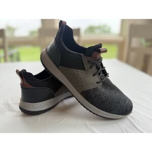 Skechers Men's Delson-Camden Slip-On Sneakers Black Size 8 Casual Classic Fit